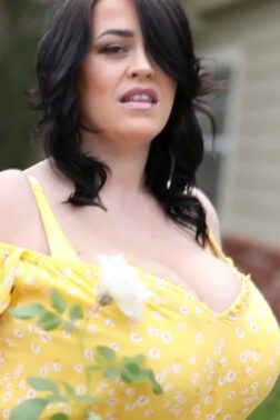 Leanne Crow Leanne Crow Stops Her Gardening to Tease You With Her Big Melons 1 252x378 - Leanne Crow - Leanne Crow Stops Her Gardening to Tease You With Her Big Melons
